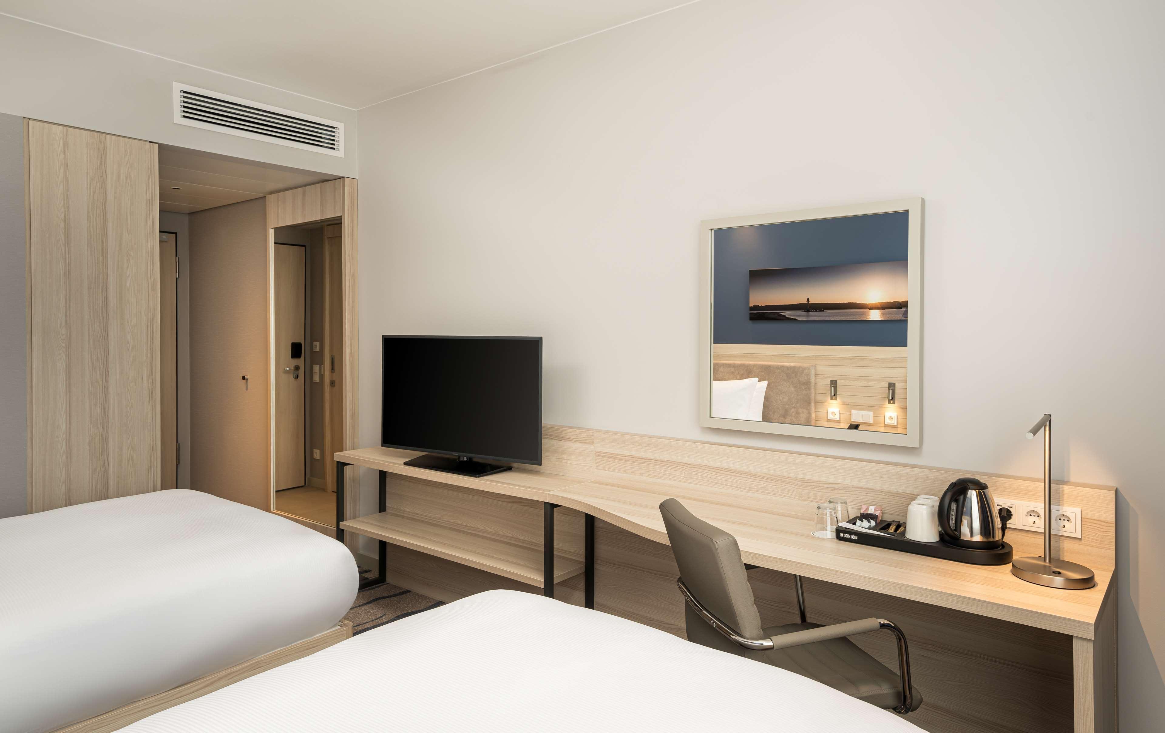 Hotel Hampton By Hilton Kiel Esterno foto