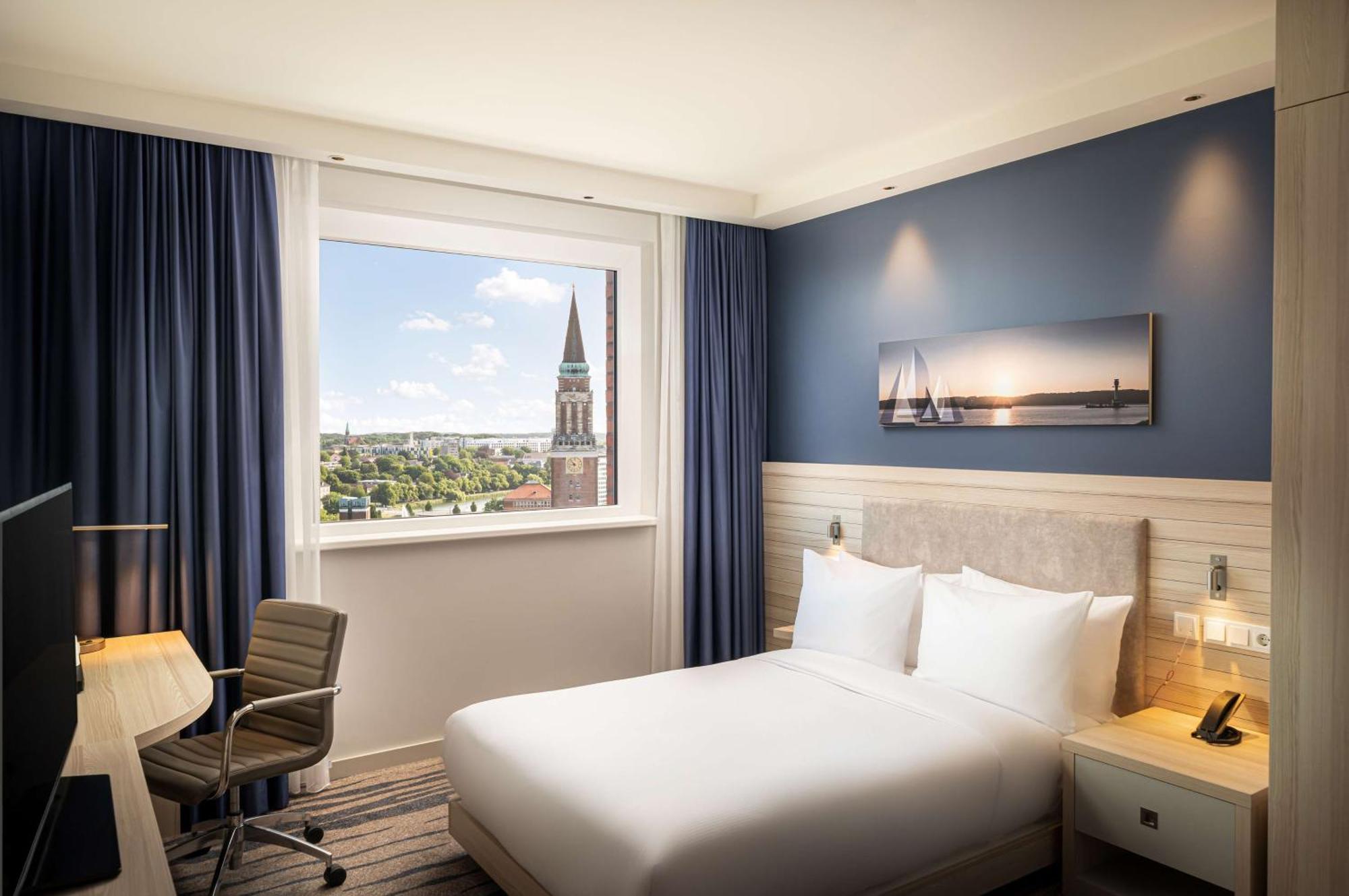 Hotel Hampton By Hilton Kiel Esterno foto