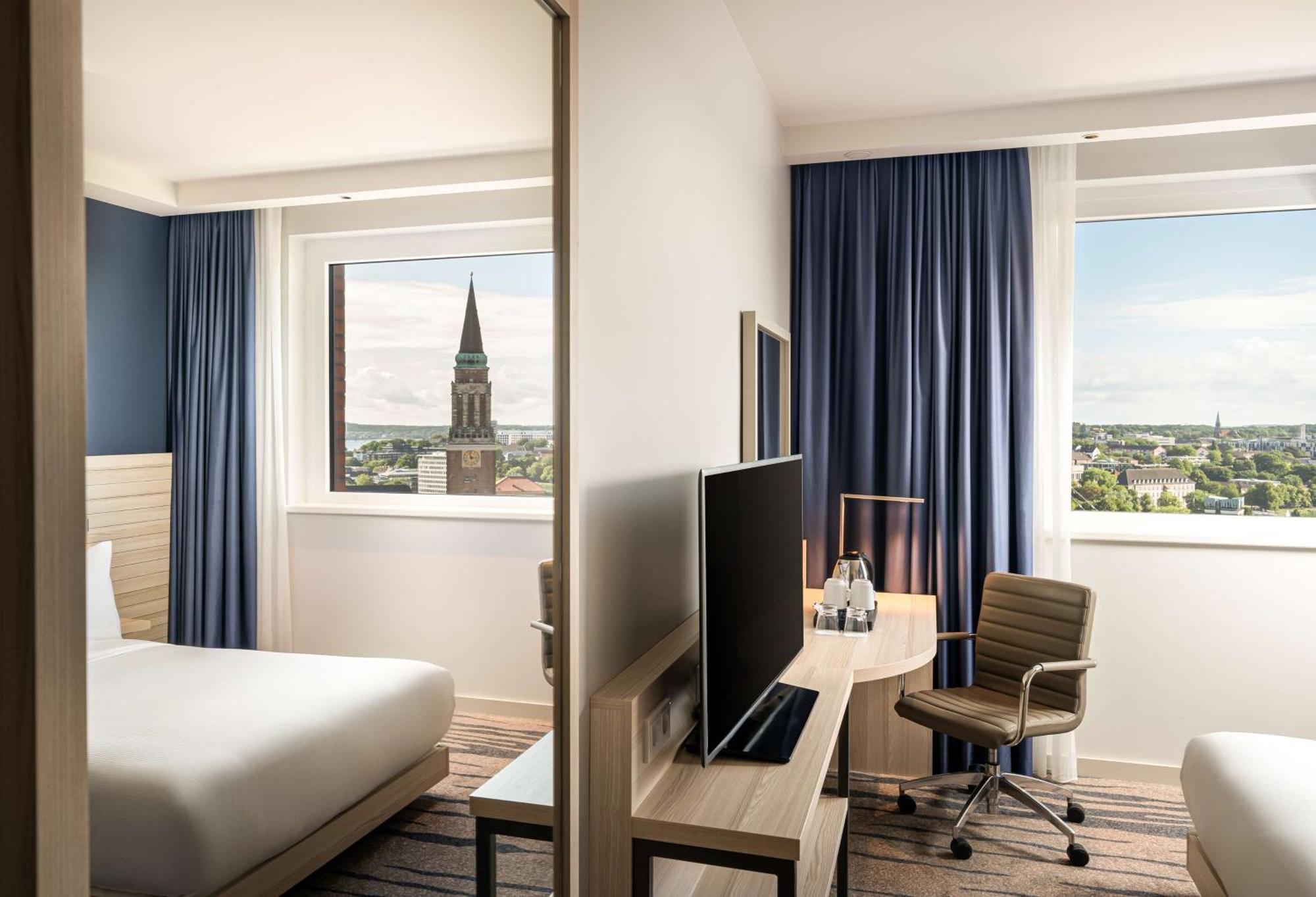 Hotel Hampton By Hilton Kiel Esterno foto